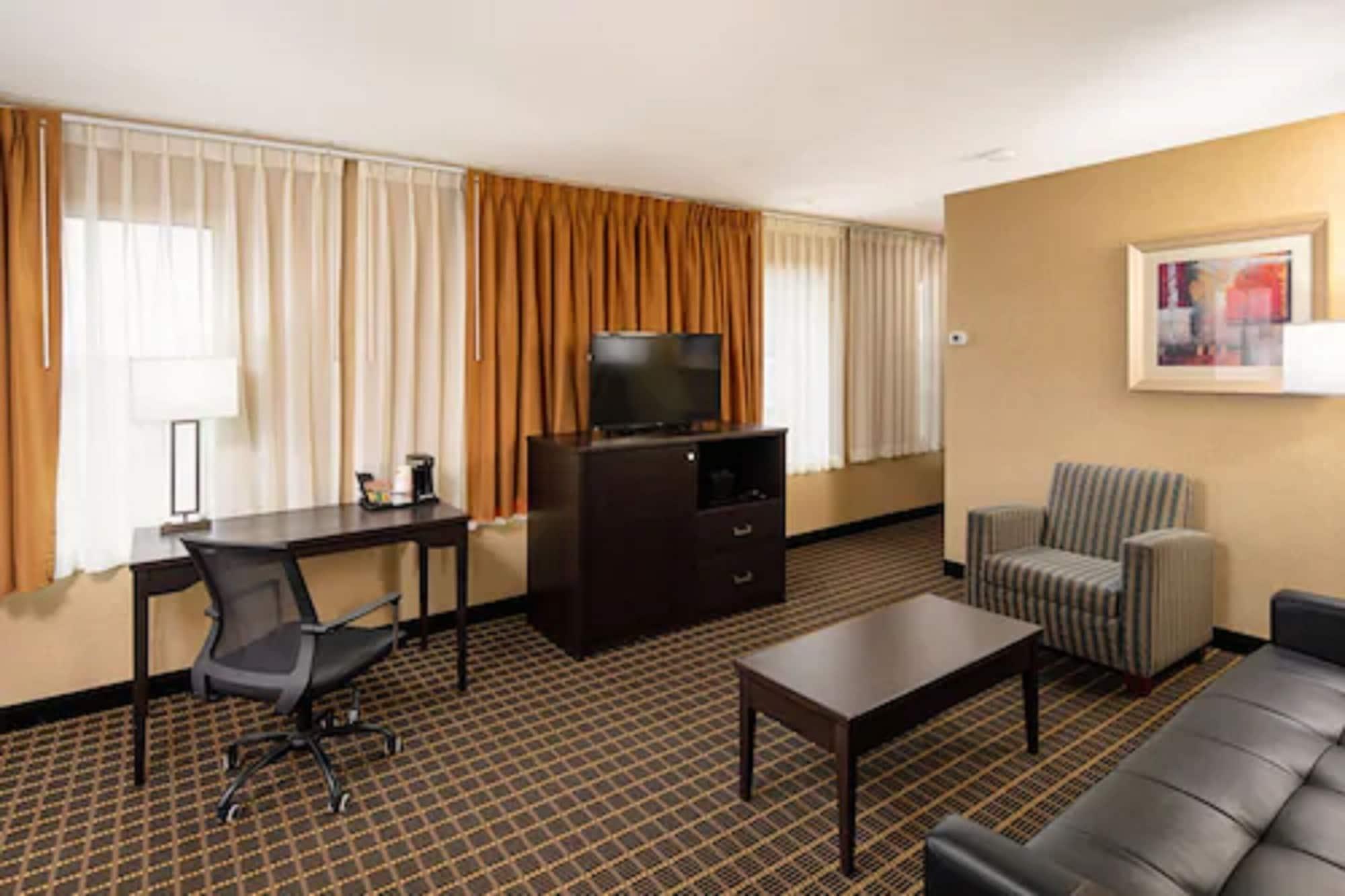 Quality Inn & Suites Downtown Windsor Exteriör bild