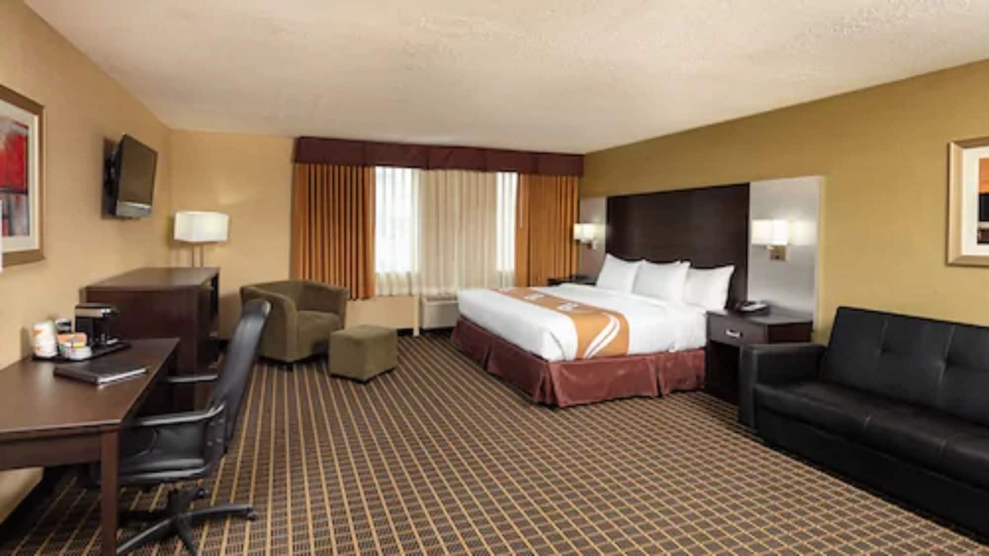 Quality Inn & Suites Downtown Windsor Exteriör bild