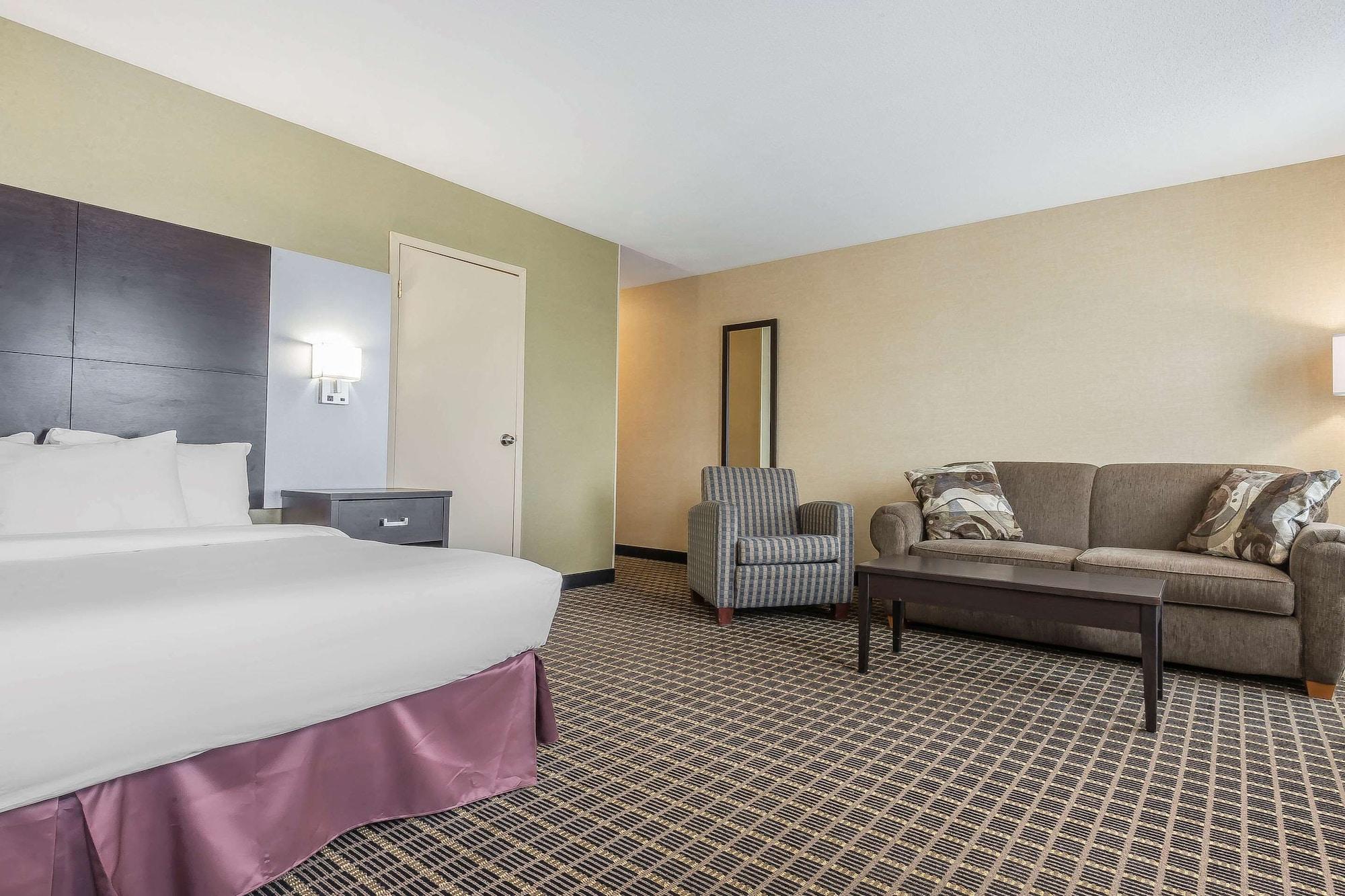 Quality Inn & Suites Downtown Windsor Exteriör bild